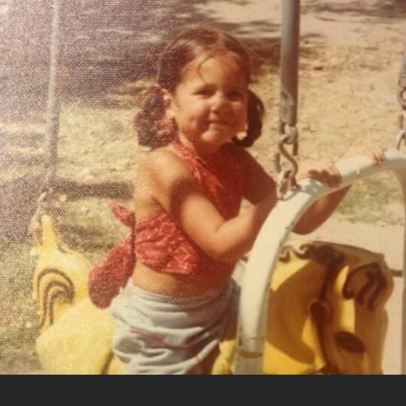 Meet your Posher, Yvette - Picture 1 of 1